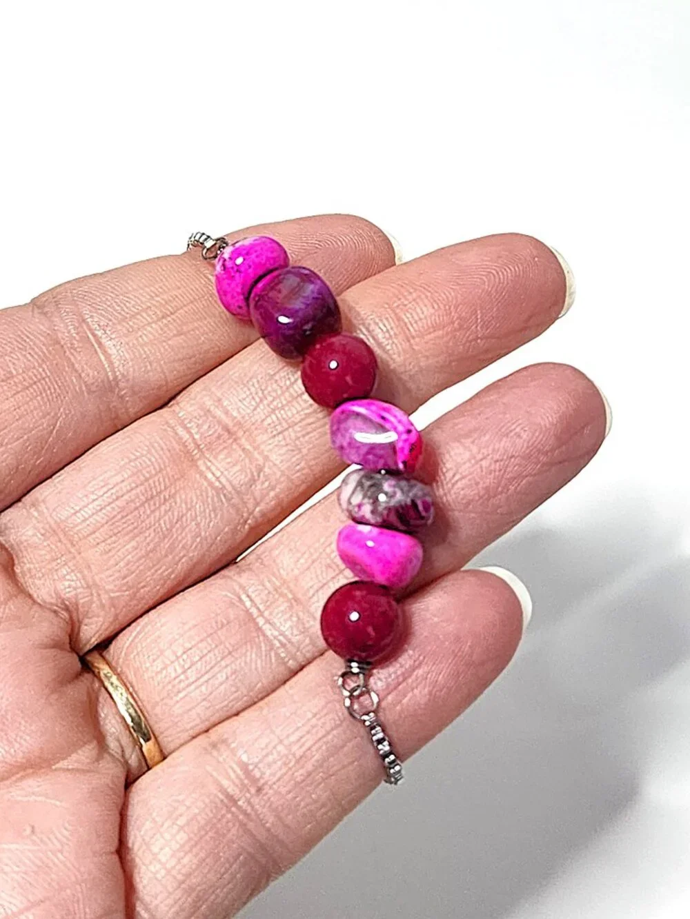 Pink gemstone slider bracelet - Picture 3 of 7
